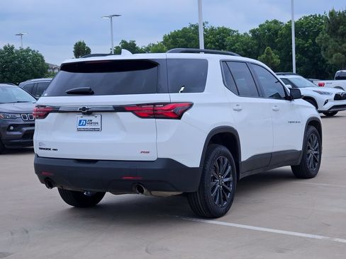 Used 2023 Chevrolet Traverse RS AWD/4WD image 7