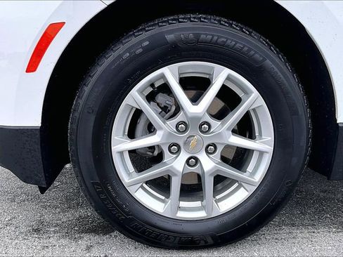 Used 2023 Chevrolet Equinox LT image 7