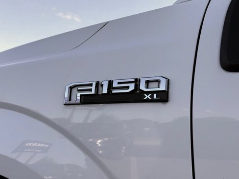 Used 2019 Ford F150 XL w/ Trailer Tow Package RWD image 4