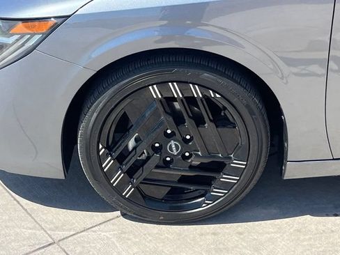 Used 2026 Nissan Sentra SR w/ Floor Mat Package FWD image 7