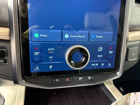 Certified 2024 Ford Expedition Max Platinum image 21