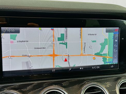 Used 2018 Mercedes-Benz E 300 image 21