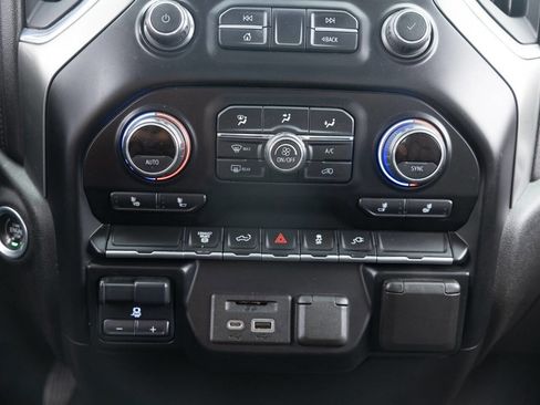 Used 2021 Chevrolet Silverado 2500 LTZ image 38