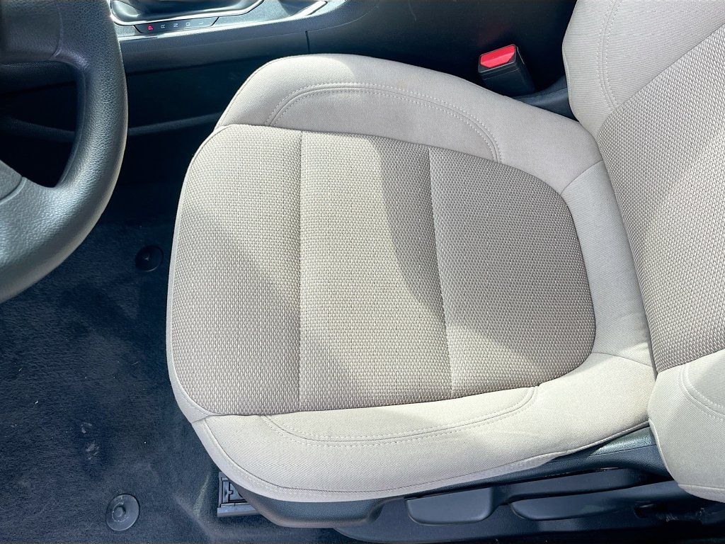 Used 2023 Chevrolet Traverse LS w/ Safety Package FWD image 18