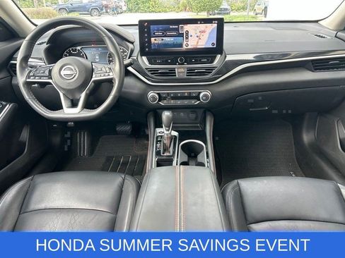 Used 2024 Nissan Altima 2.5 SR w/ SR Premium Package FWD image 13