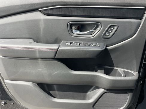 Certified 2025 Honda Pilot Black Edition image 16