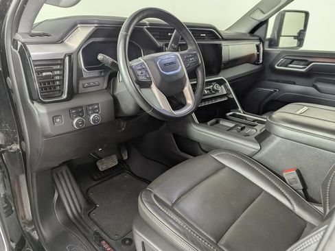 Used 2025 GMC Sierra 3500 Denali w/ Denali Reserve Package AWD/4WD image 11