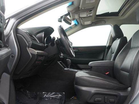 Used 2017 Subaru Outback 2.5i Limited image 23