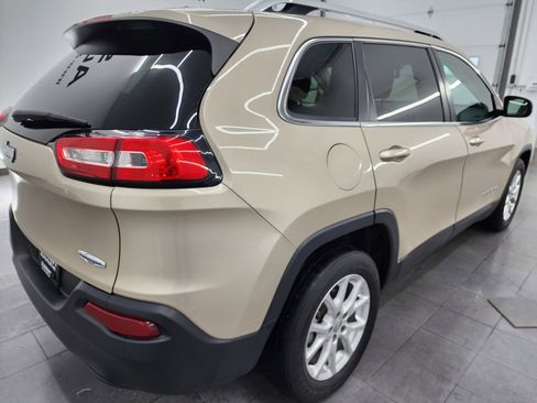 Used 2014 Jeep Cherokee Latitude FWD image 5