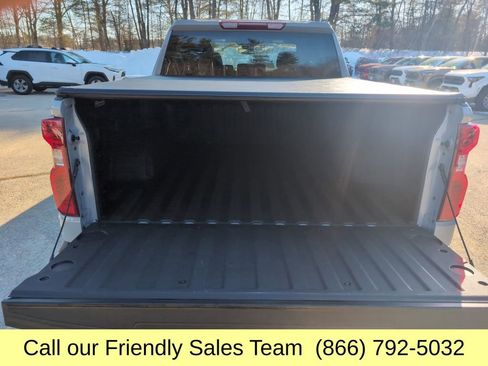 Used 2024 Chevrolet Silverado 1500 LT image 25