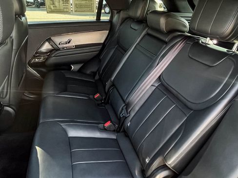 Used 2023 Land Rover Range Rover Sport SE AWD/4WD image 38