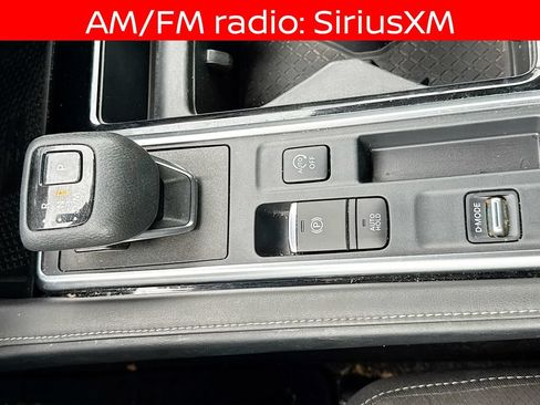 Used 2023 Nissan Pathfinder SL w/ Lighting Package (N92) FWD image 14