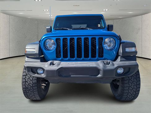 Used 2021 Jeep Gladiator Sport image 8