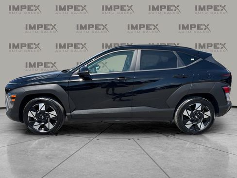 Used 2025 Hyundai Kona SEL FWD image 2