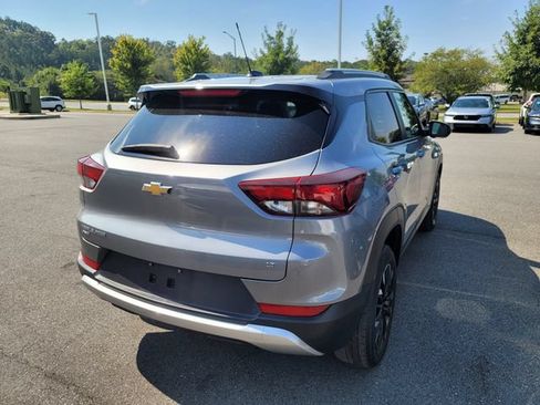Used 2023 Chevrolet TrailBlazer LT AWD/4WD image 5