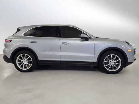 Used 2024 Porsche Cayenne image 6