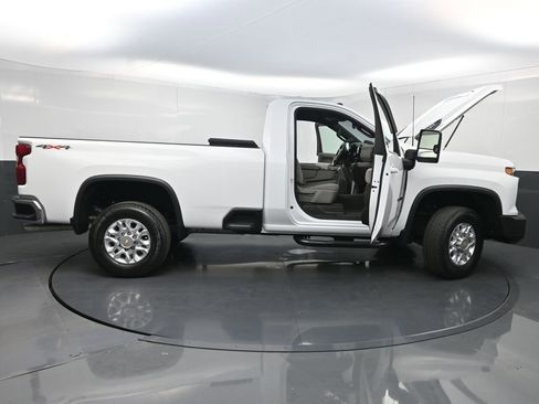 Used 2024 Chevrolet Silverado 3500 LT w/ Convenience Package image 33