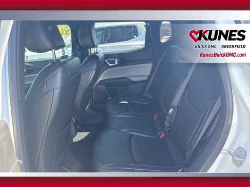 Used 2025 Jeep Compass Limited AWD/4WD image 34