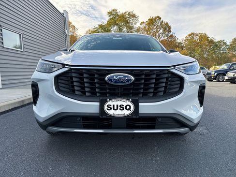 New 2026 Ford Escape Active image 2