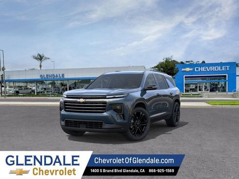 New 2026 Chevrolet Traverse LT w/ LPO, Floor Liner Package FWD image 8
