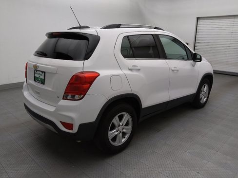 Used 2020 Chevrolet Trax LT FWD image 9