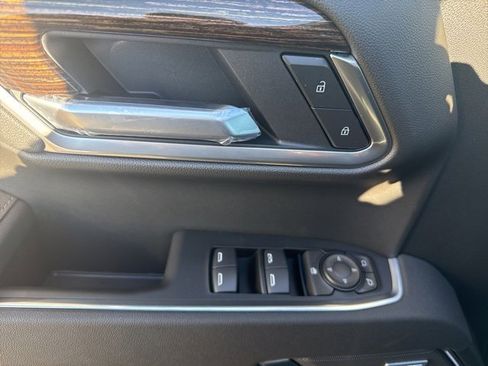 New 2026 GMC Sierra 1500 Elevation w/ Elevation Premium Package image 9