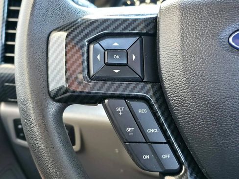 Used 2017 Ford F150 XL w/ Equipment Group 101A Mid AWD/4WD image 13