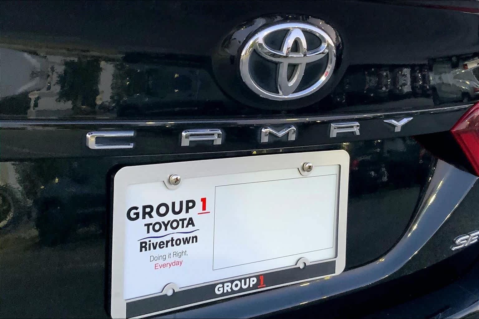 Used 2021 Toyota Camry SE FWD image 27