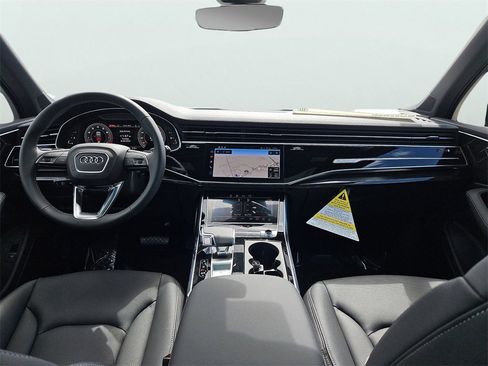 New 2025 Audi Q7 3.0T Premium Plus image 4