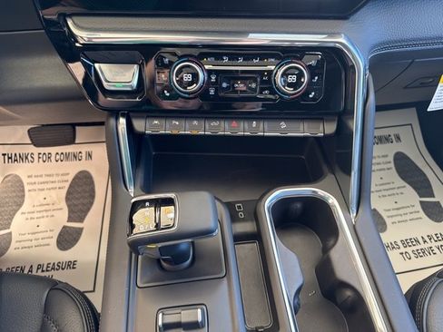 New 2026 GMC Sierra 1500 Denali w/ Denali Reserve Package image 24