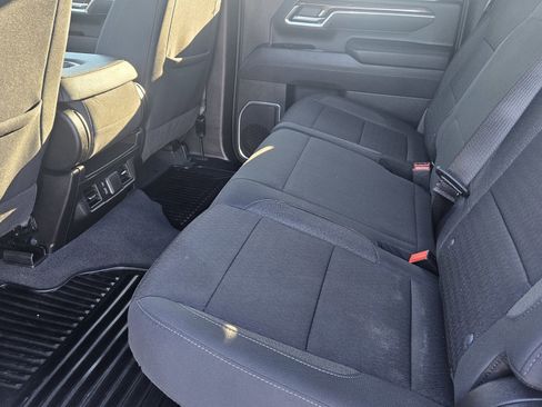 Used 2025 Chevrolet Silverado 2500 LT w/ Convenience Package image 13