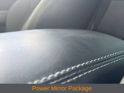 Used 2022 Dodge Challenger SXT RWD image 6