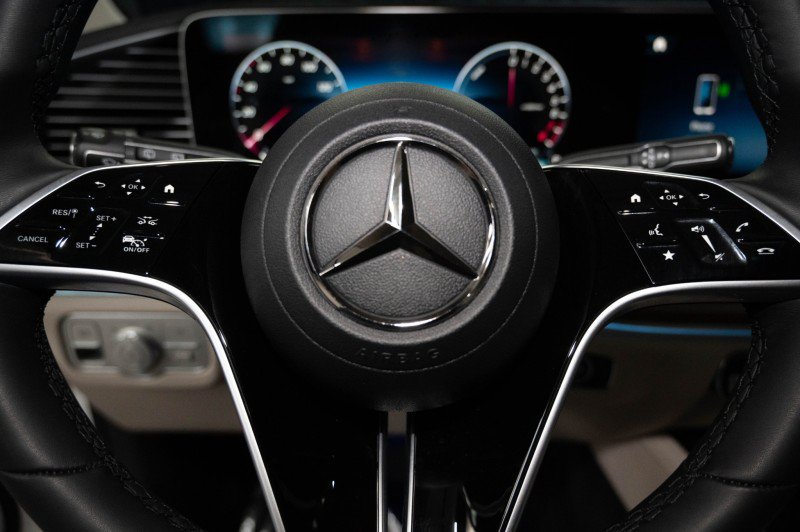 Certified 2025 Mercedes-Benz GLE 450e 4MATIC image 24