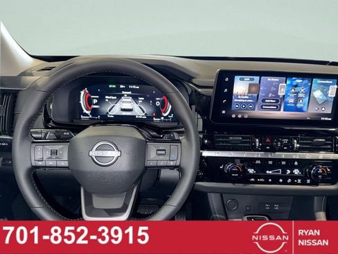 New 2026 Nissan Pathfinder SL AWD/4WD image 26