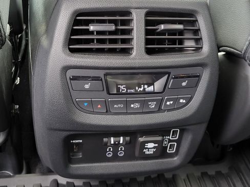 Used 2022 Honda Pilot Elite image 24