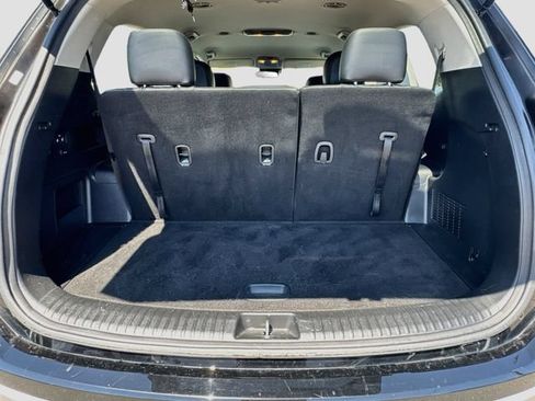 Used 2024 Kia Telluride S FWD image 26