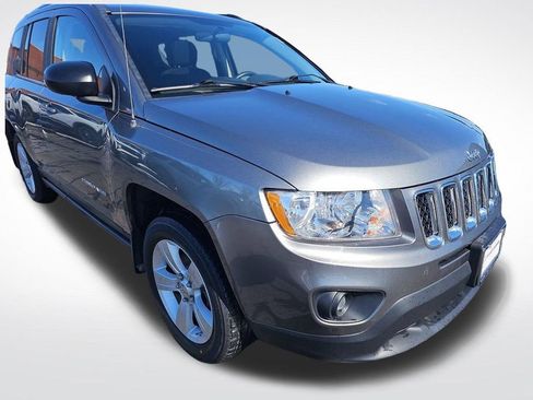 Used 2011 Jeep Compass Latitude w/ Sun/Sound Group image 11