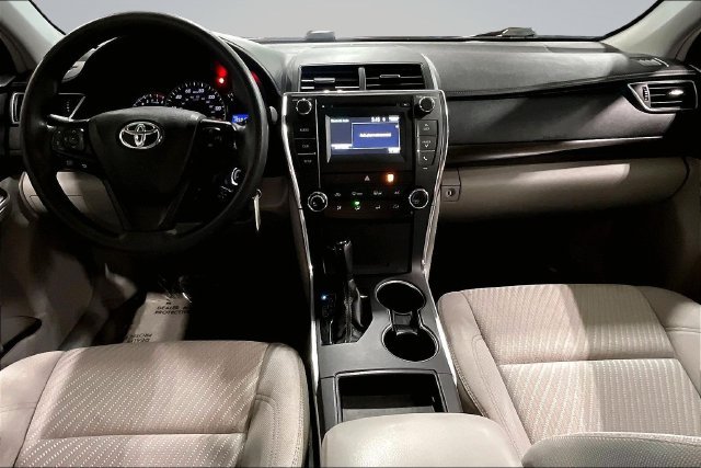 Used 2015 Toyota Camry LE FWD image 16