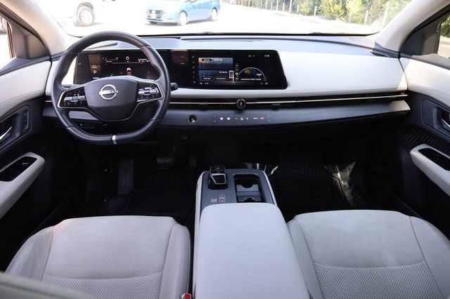Used 2023 Nissan Ariya FWD image 22
