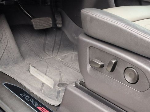 Used 2025 Chevrolet Silverado 1500 ZR2 w/ Technology Package image 20