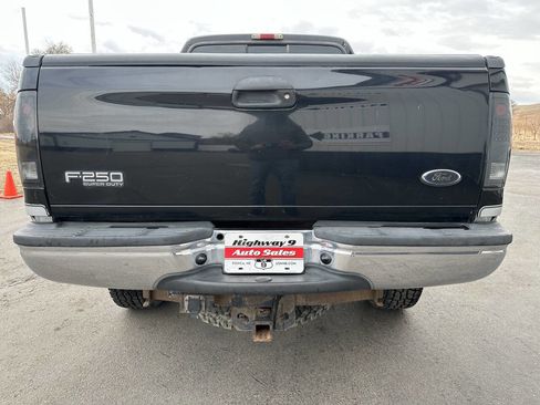 Used 2004 Ford F250 Lariat image 7