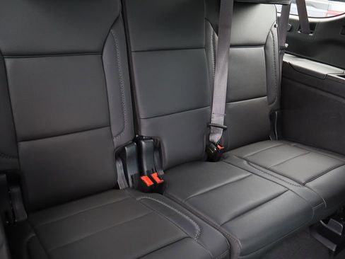 Used 2023 GMC Yukon XL Denali RWD image 34