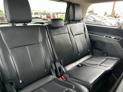 Used 2023 Ford Expedition XLT AWD/4WD image 44