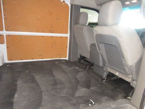 Used 2019 Nissan NV 2500 SV image 21