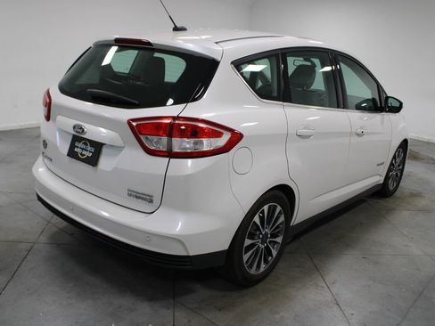 Used 2018 Ford C-MAX Titanium w/ Equipment Group 301A FWD image 9