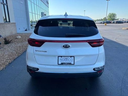 Used 2022 Kia Sportage LX FWD image 4