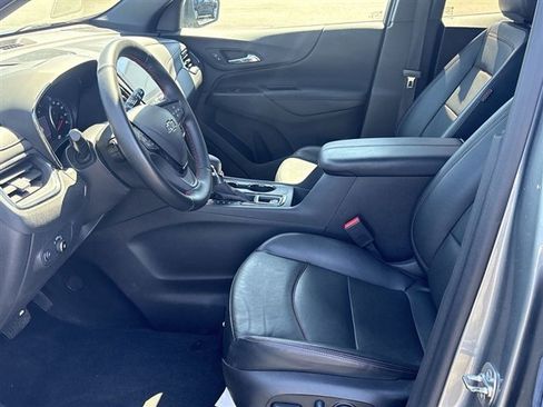 Certified 2023 Chevrolet Equinox RS w/ RS Leather Package FWD image 18