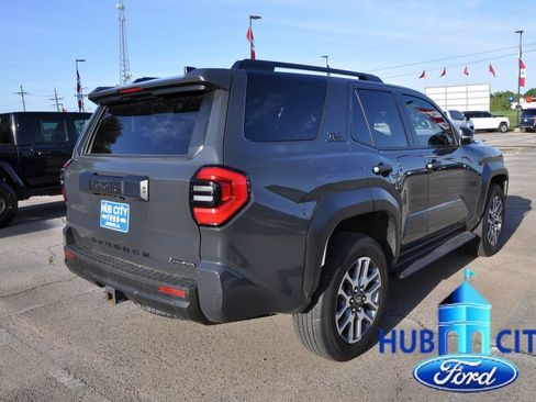 Used 2025 Toyota 4Runner 4WD image 5