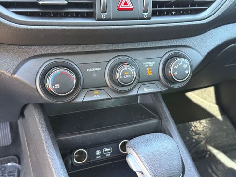 Used 2021 Kia Forte LXS image 23