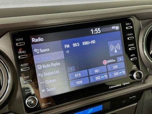 Used 2023 Toyota Tacoma TRD Off-Road w/ Technology Package AWD/4WD image 16